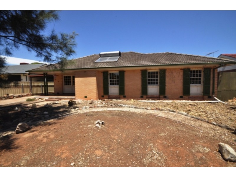 8 Banwell Street, Elizabeth Vale SA 5112