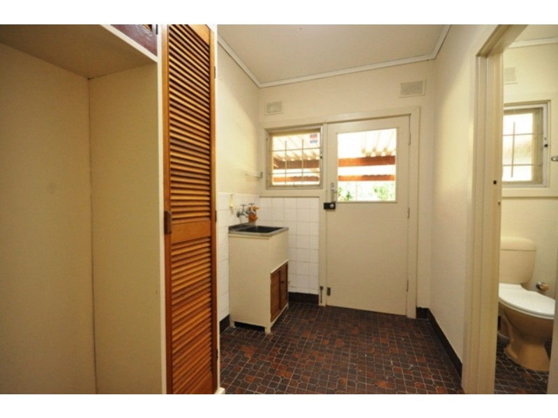 8 Banwell Street, Elizabeth Vale SA 5112