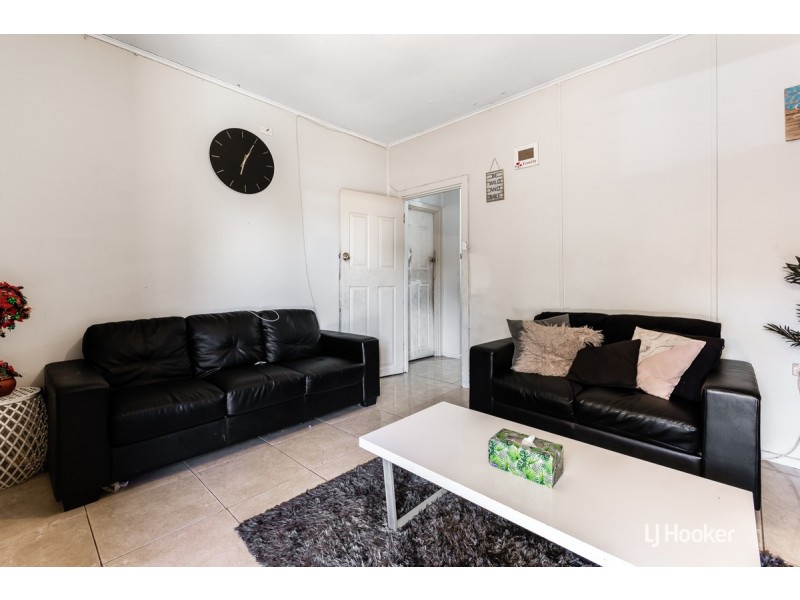 28 Johnston Road, Elizabeth Downs SA 5113