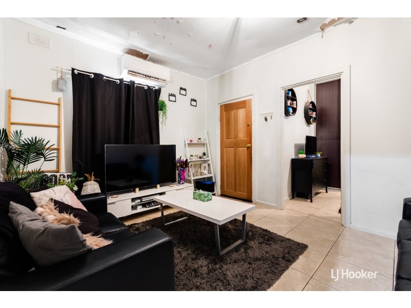 28 Johnston Road, Elizabeth Downs SA 5113