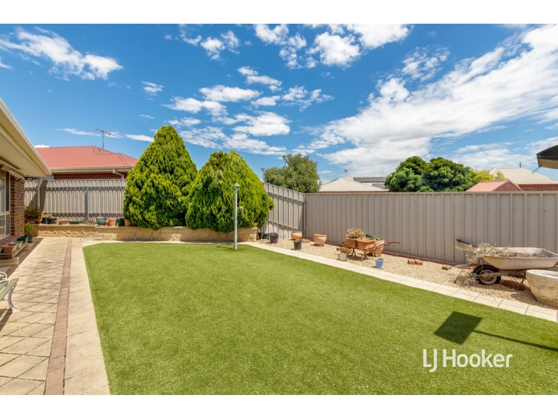 34 Thiele Crescent, Evanston Park SA 5116