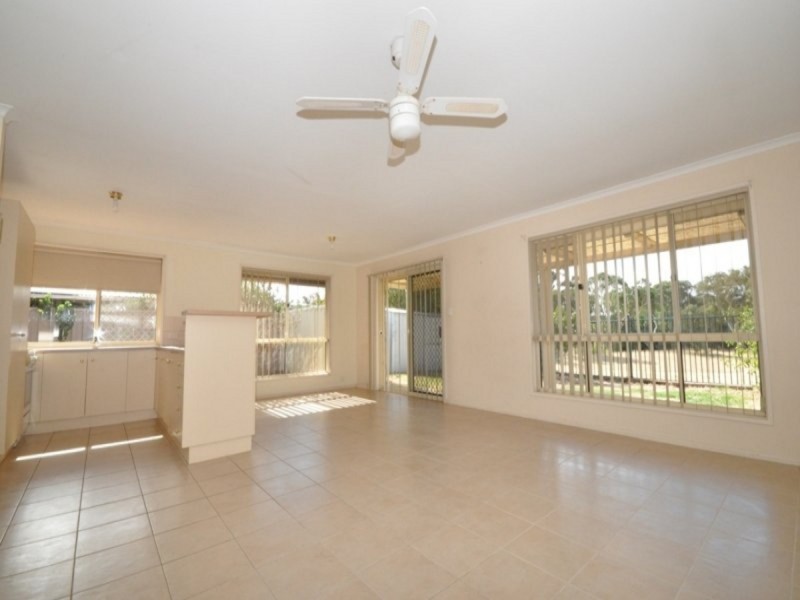 7 Lawrence Avenue, Gawler South SA 5118