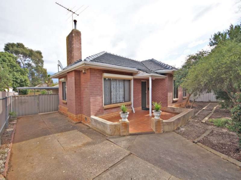 6 Sandleheath Road, Elizabeth Grove SA 5112