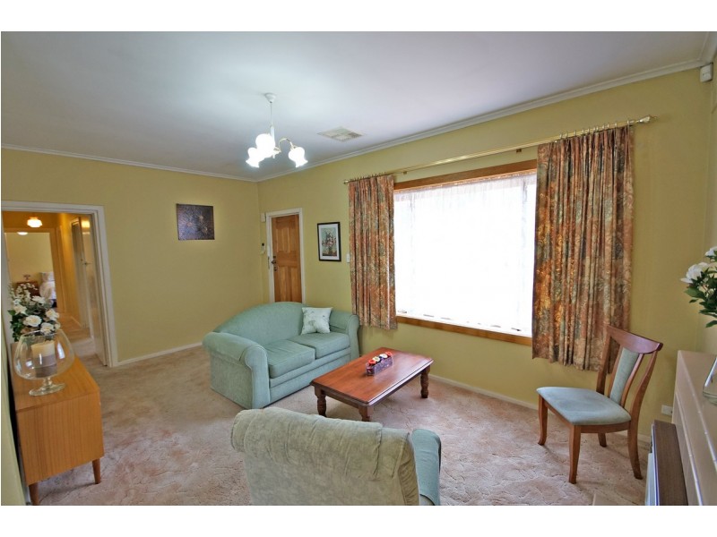 6 Sandleheath Road, Elizabeth Grove SA 5112