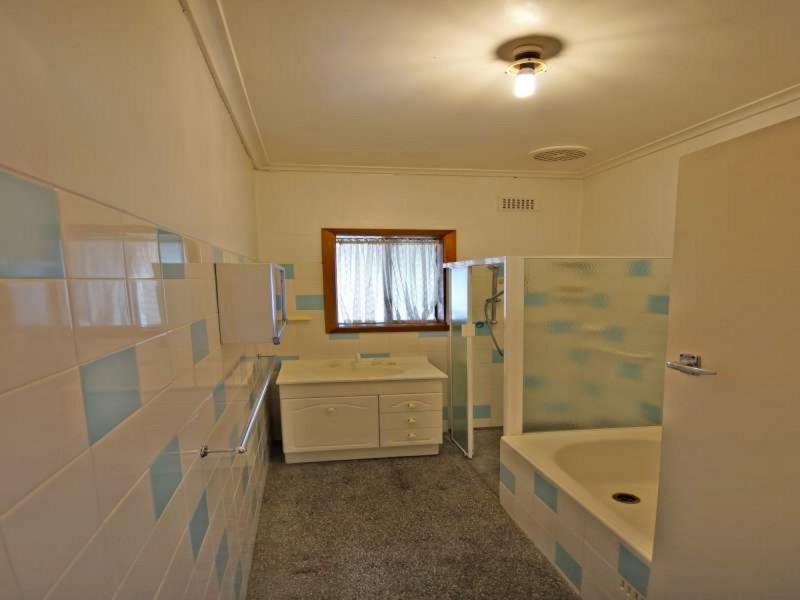 6 Sandleheath Road, Elizabeth Grove SA 5112
