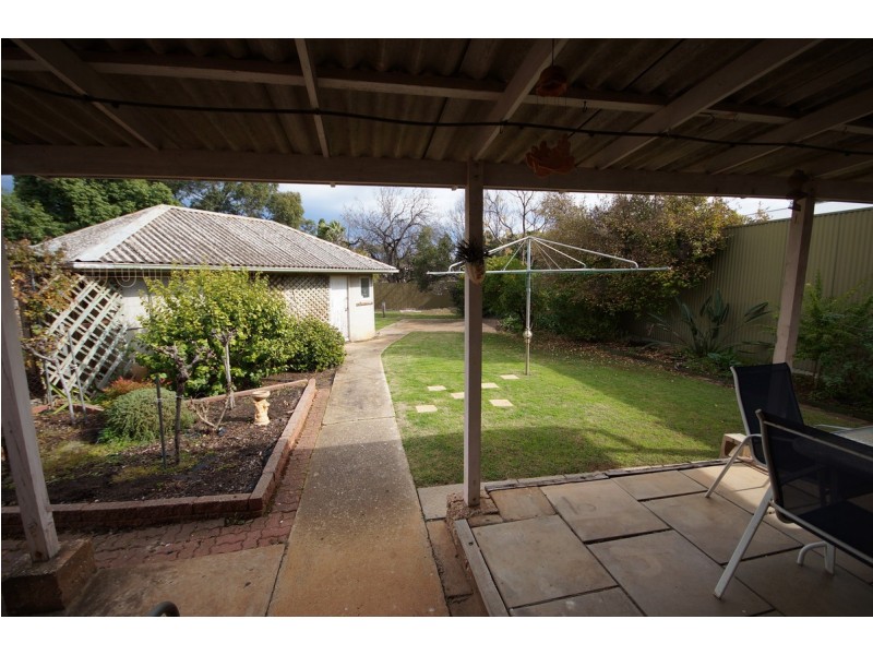 6 Sandleheath Road, Elizabeth Grove SA 5112