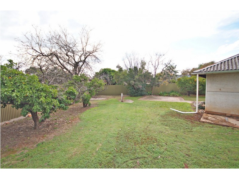 6 Sandleheath Road, Elizabeth Grove SA 5112
