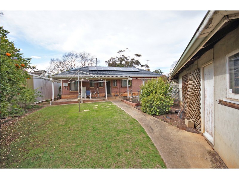 6 Sandleheath Road, Elizabeth Grove SA 5112