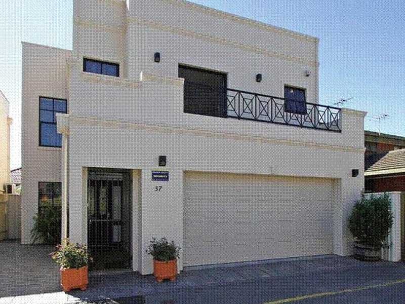 37 LITTLE WAKEFIELD STREET, Kent Town SA 5067