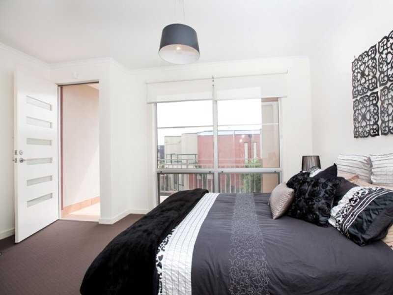 24 JUNCTION STREET, Mawson Lakes SA 5095