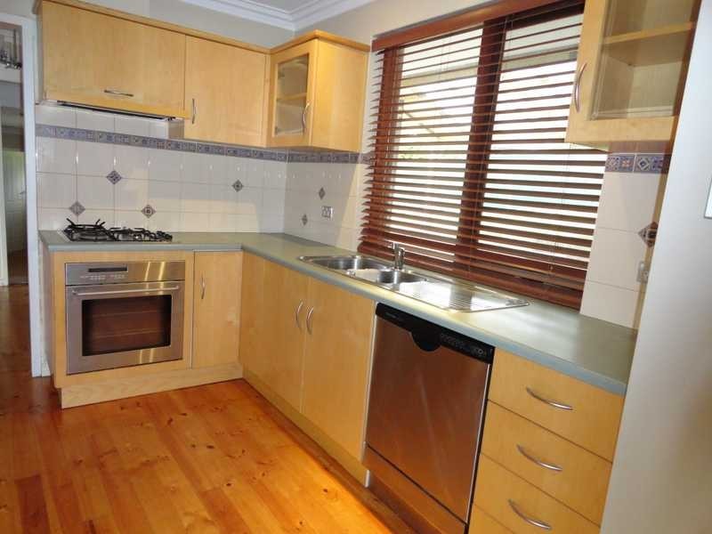 17 Haddington Court, Valley View SA 5093