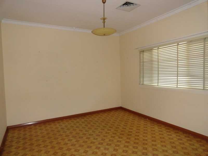 31 Montacute Road, Campbelltown SA 5074