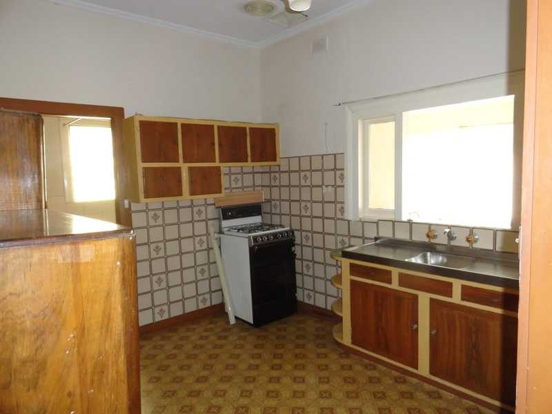 31 Montacute Road, Campbelltown SA 5074