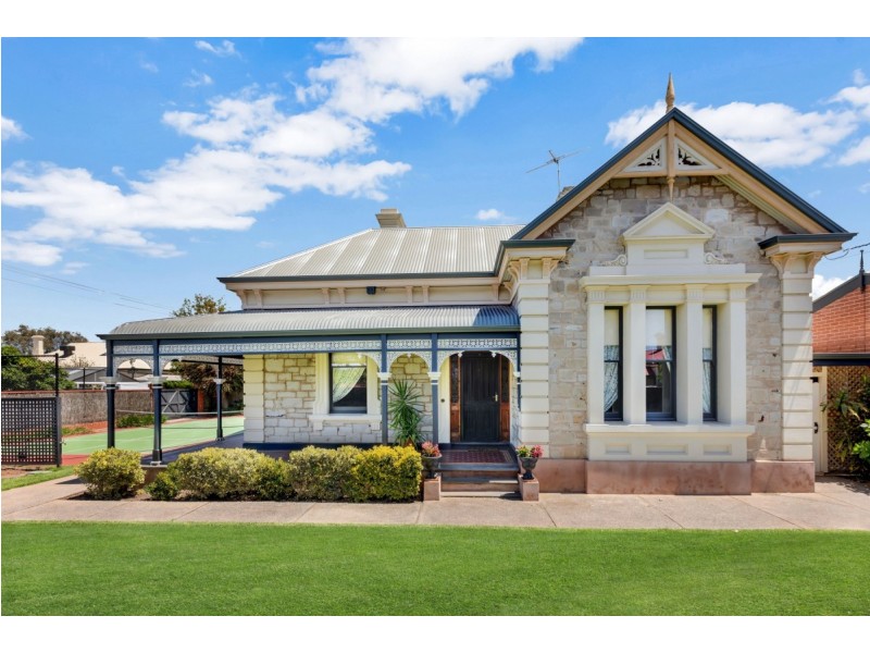 111 Woolnough Road, Largs Bay SA 5016