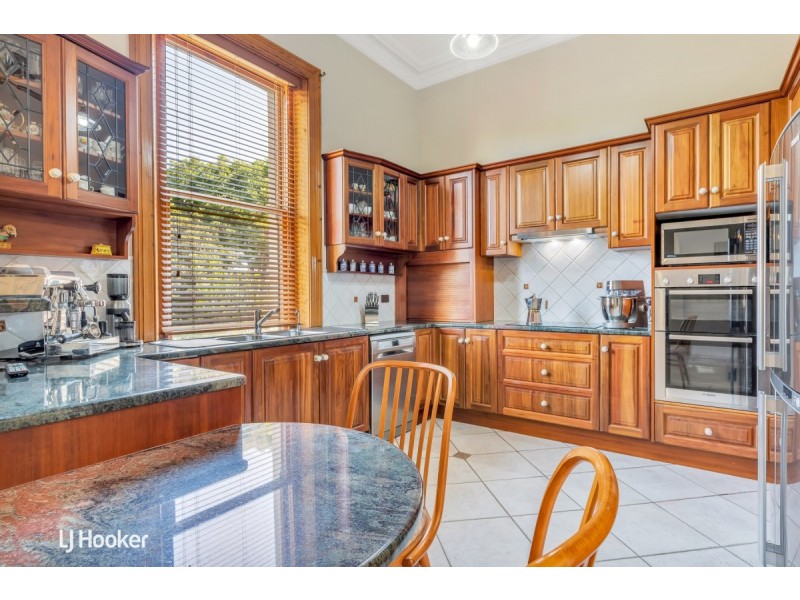 111 Woolnough Road, Largs Bay SA 5016