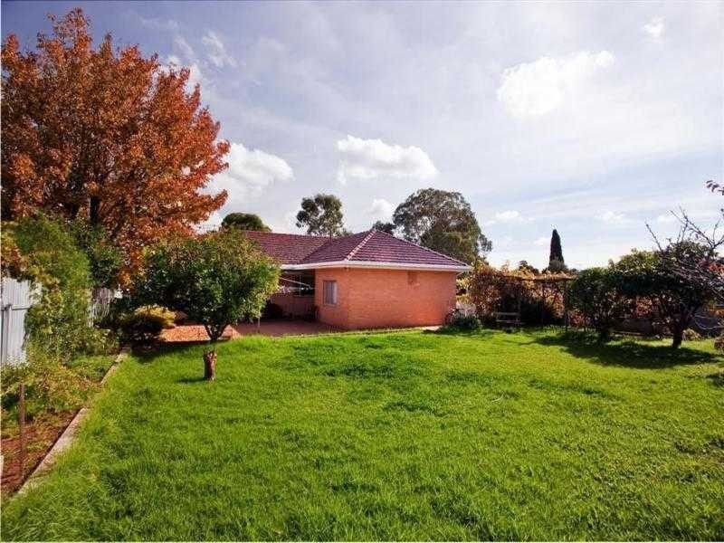 17 DERWENT AVENUE, Magill SA 5072