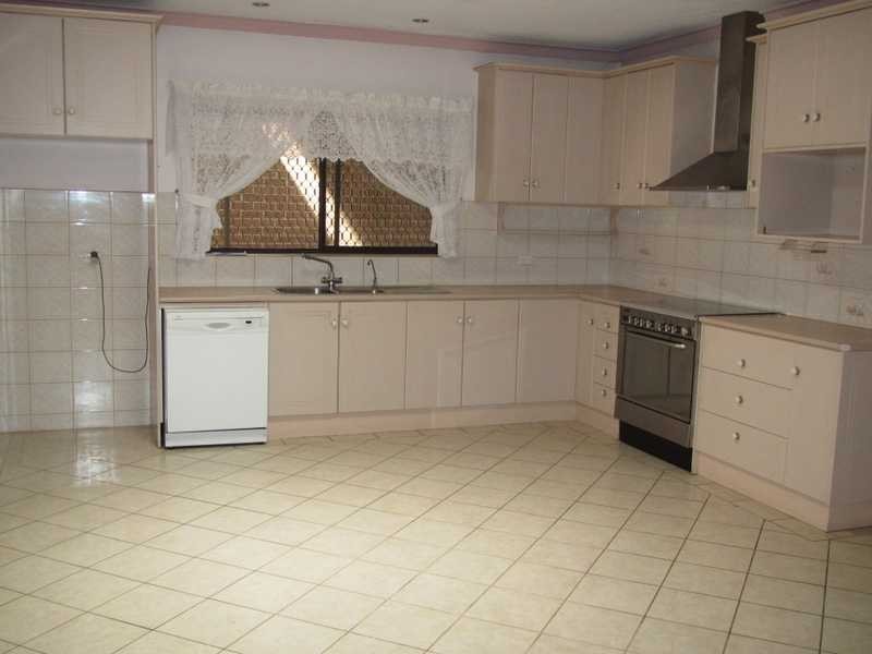 8 Quinn Avenue, Rostrevor SA 5073