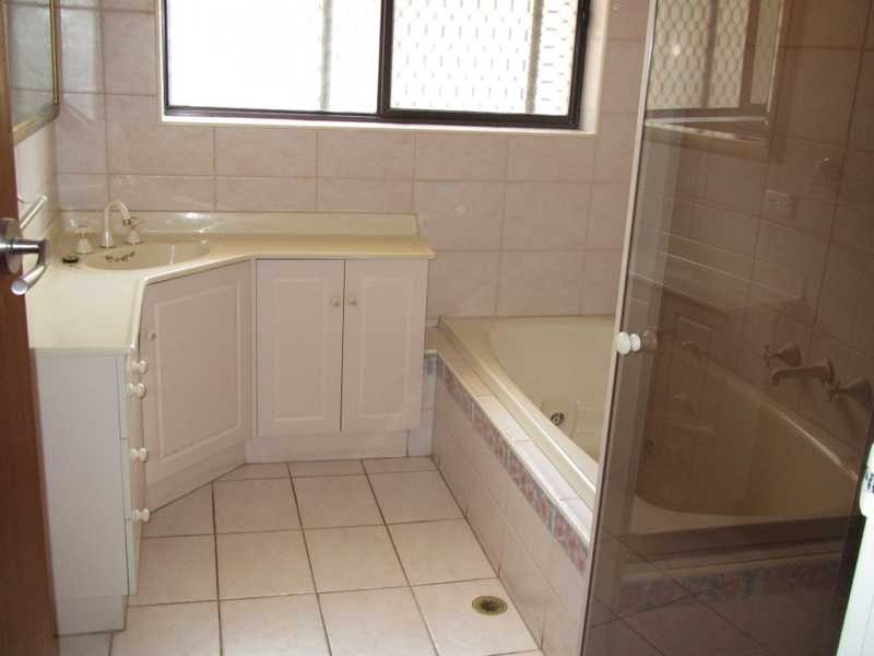 8 Quinn Avenue, Rostrevor SA 5073