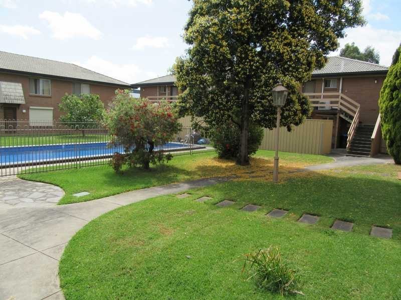 4 / 10 Hallett Avenue, Tranmere SA 5073