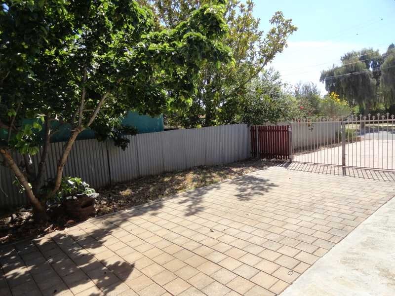 8 Hart Street, Campbelltown SA 5074