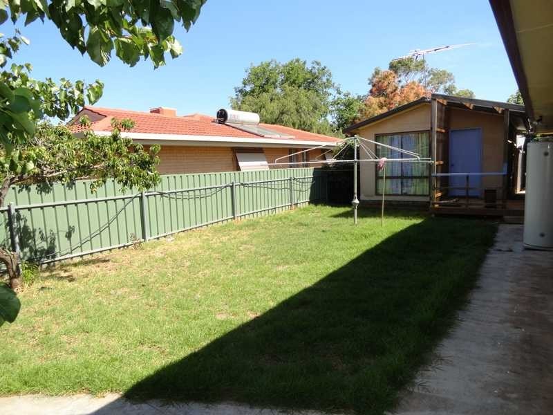 8 Hart Street, Campbelltown SA 5074