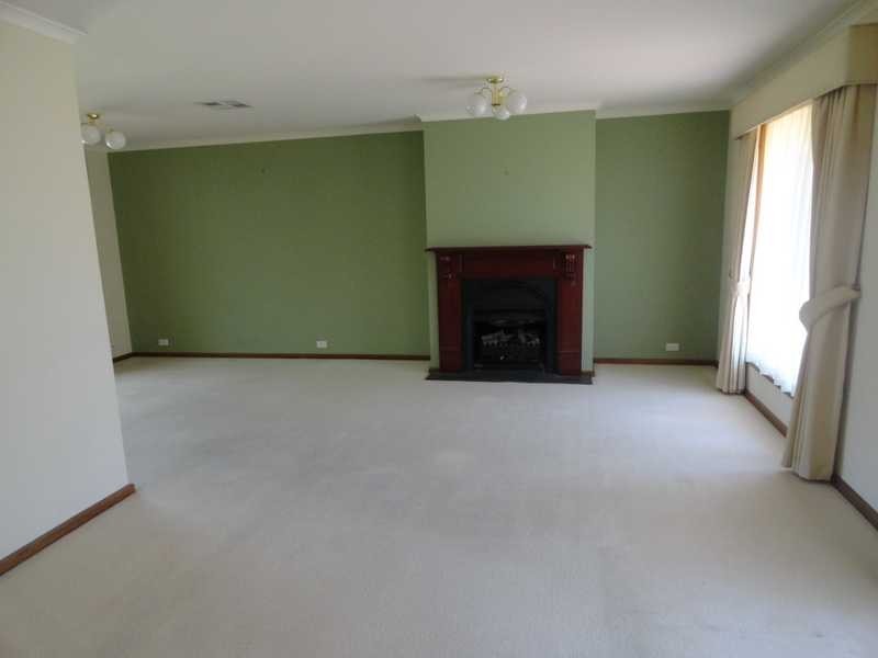 301 Grenfell Road, Redwood Park SA 5097