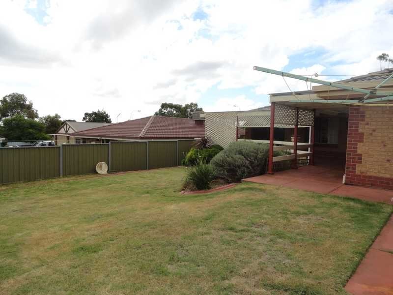 301 Grenfell Road, Redwood Park SA 5097