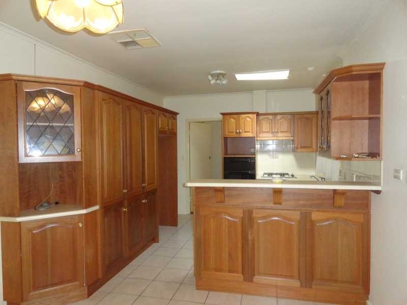 40 Lindsay Avenue, Valley View SA 5093