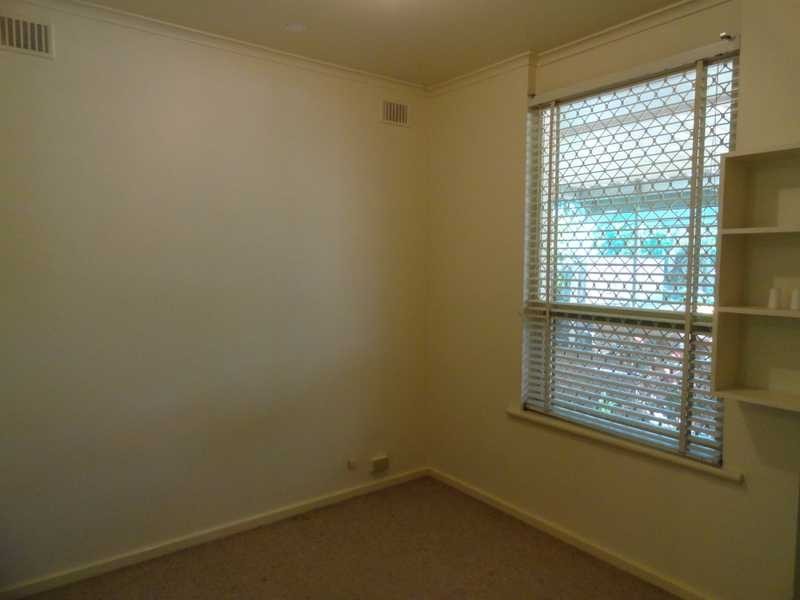 40 Lindsay Avenue, Valley View SA 5093