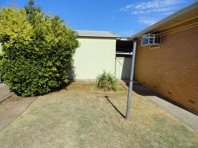 40 Lindsay Avenue, Valley View SA 5093