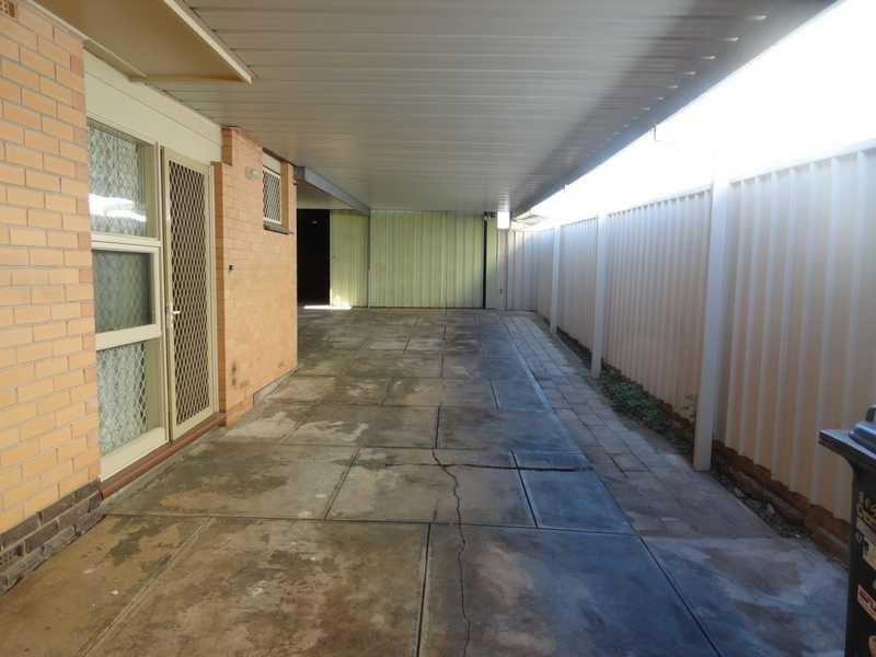 40 Lindsay Avenue, Valley View SA 5093