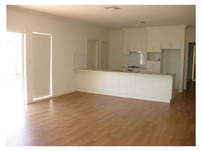 2 SILKES ROAD, Paradise SA 5075