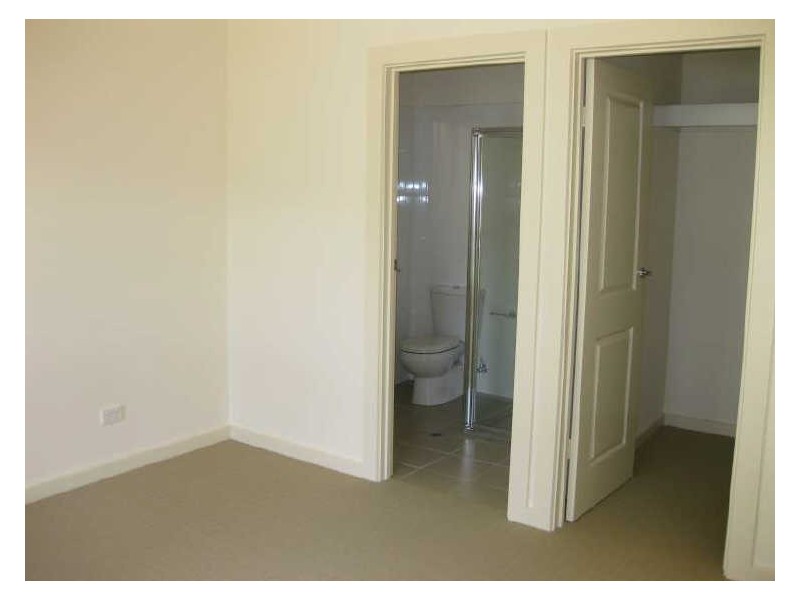 2 SILKES ROAD, Paradise SA 5075