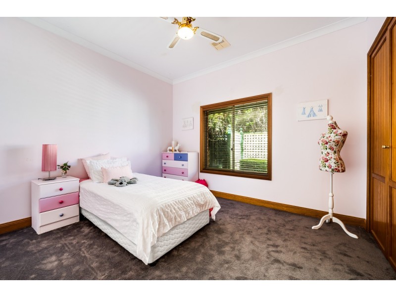 2 Leewood Court, Paradise SA 5075