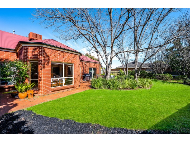 2 Leewood Court, Paradise SA 5075