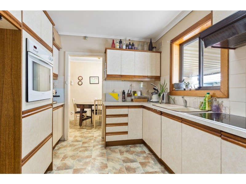 1 Lindsay Street, Rostrevor SA 5073