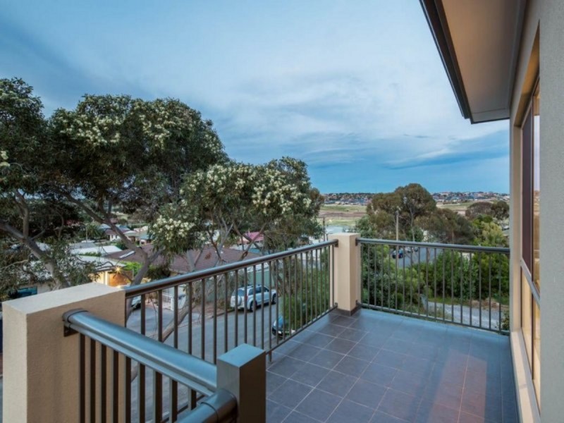 14 Domain Street, Moana SA 5169