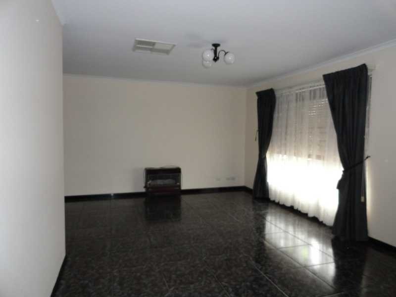 287 Grenfell Road, Redwood Park SA 5097