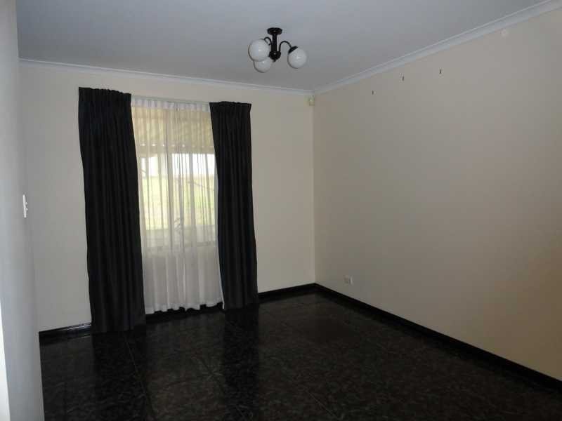287 Grenfell Road, Redwood Park SA 5097