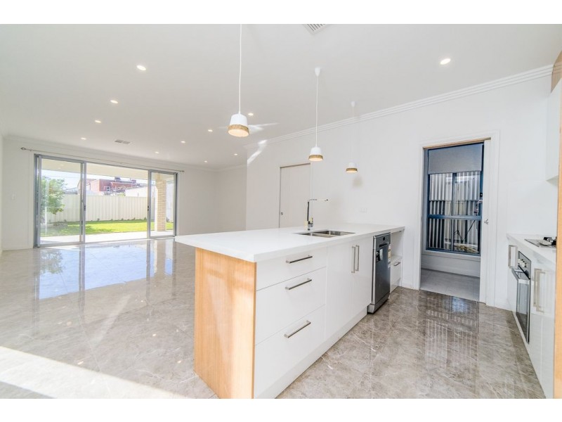 65B Cresdee Road, Campbelltown SA 5074