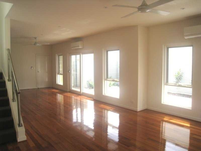 11 Riverbank Circuit (LOCHIEL PAR, Campbelltown SA 5074