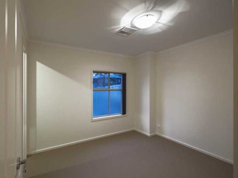 14 Domain Street, Moana SA 5169