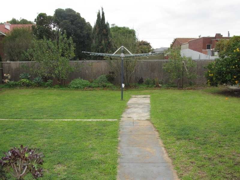 65 Cresdee Road, Campbelltown SA 5074