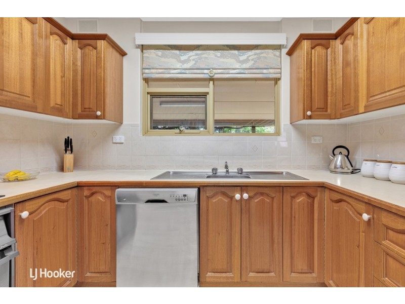 6 Hogan Street, Fairview Park SA 5126