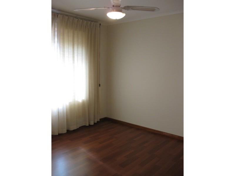 22 Clark Crescent, Paradise SA 5075