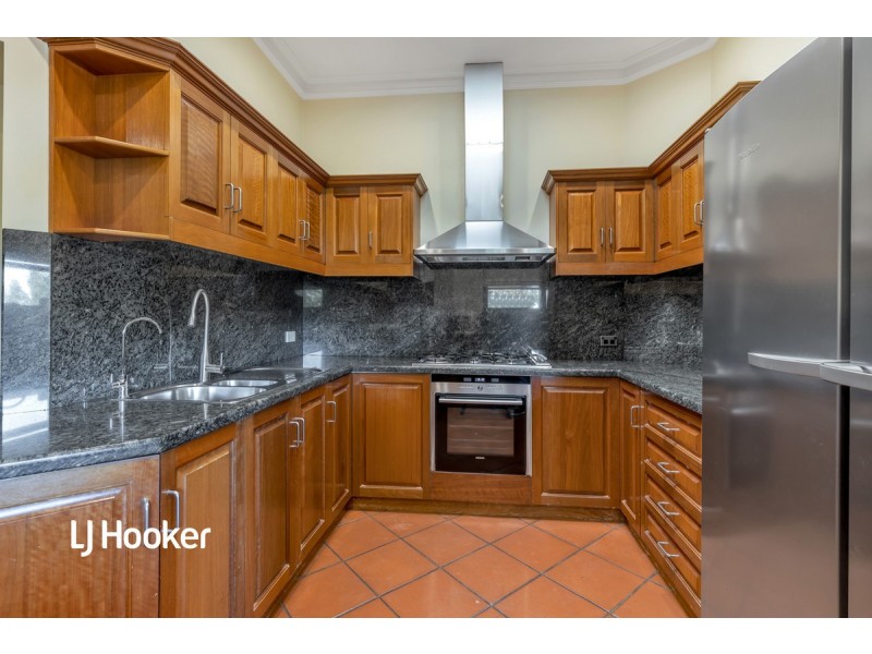 11 Burnalta Crescent, Burnside SA 5066