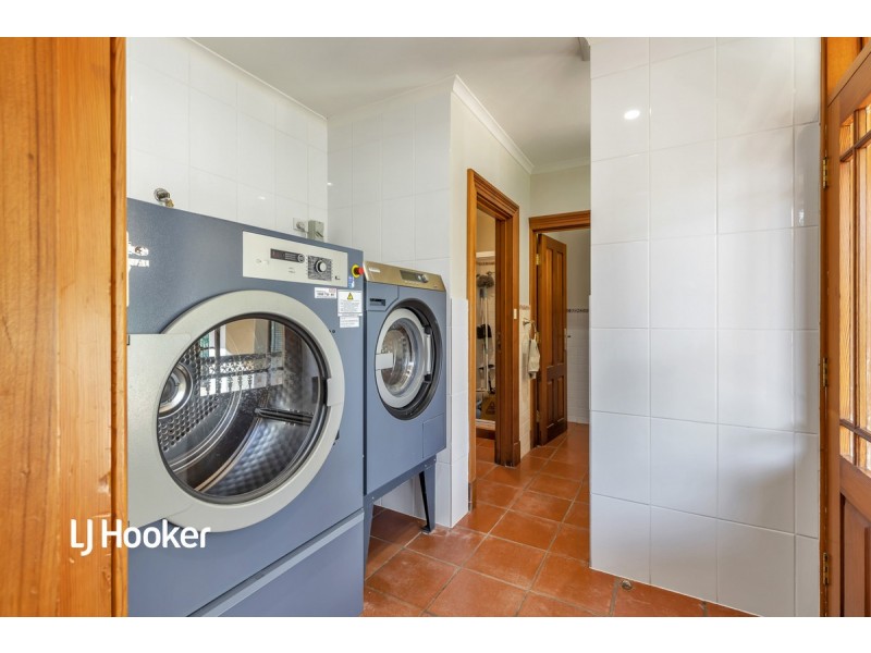 11 Burnalta Crescent, Burnside SA 5066