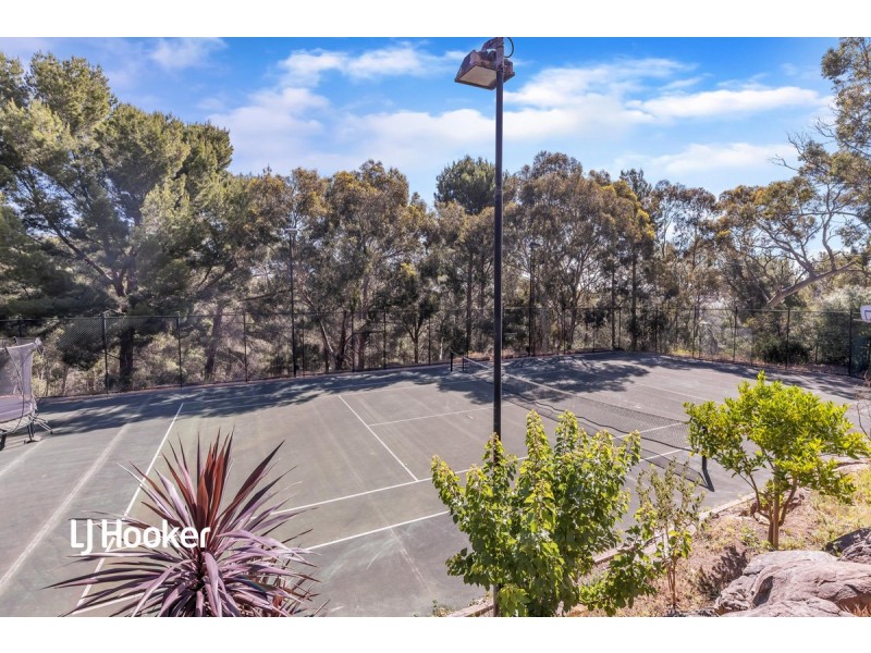 11 Burnalta Crescent, Burnside SA 5066