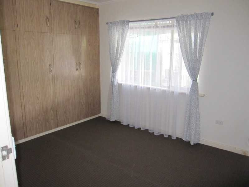 16 Geraldine Street, Valley View SA 5093