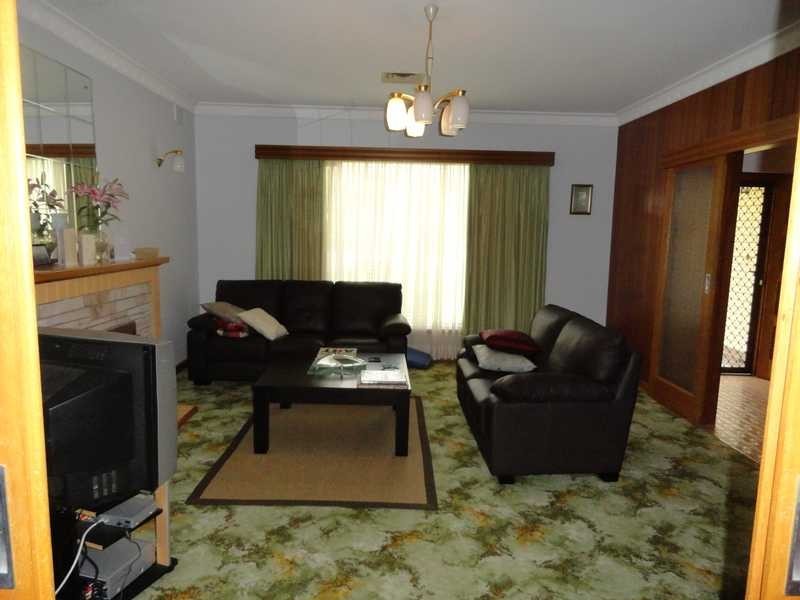 5 Medway Crescent, Rostrevor SA 5073